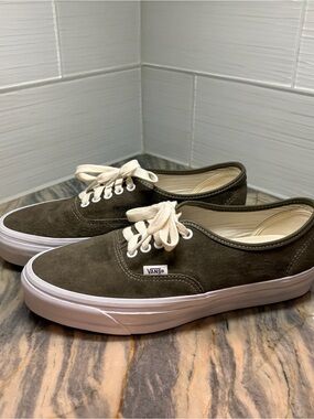 Vans Mens Off The Wall 507452 Olive Green Suede  Casual Shoes Sneakers Size 9.5